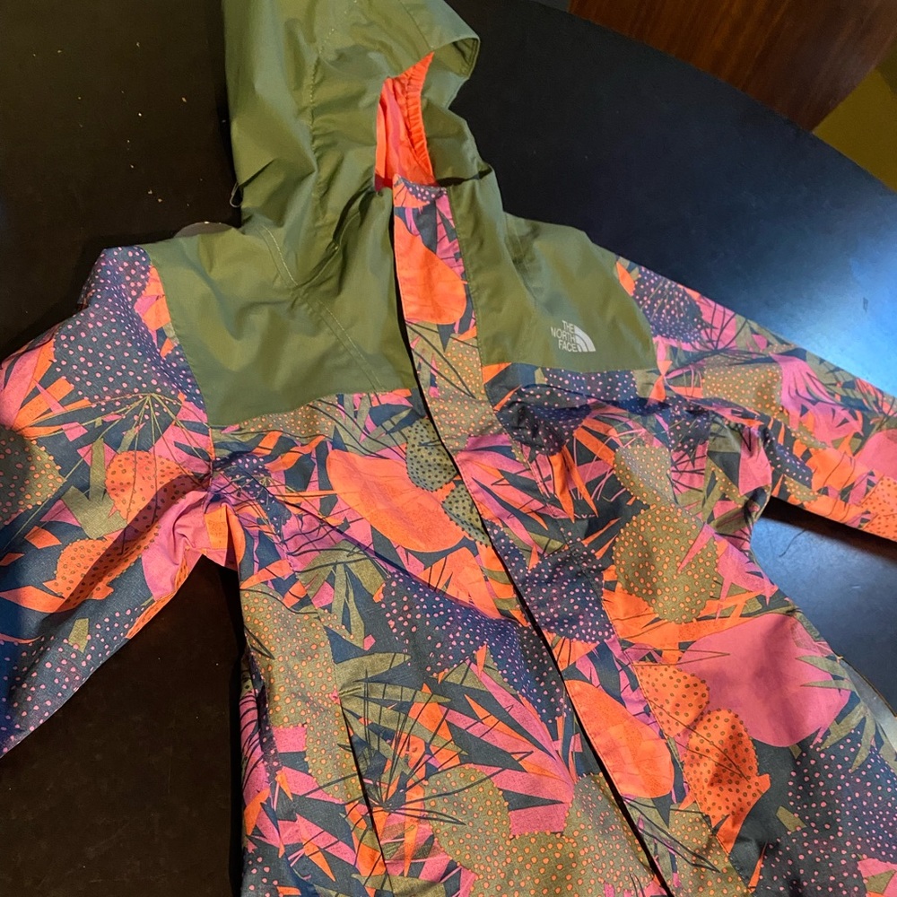 Kids Girls The Northface rain coat